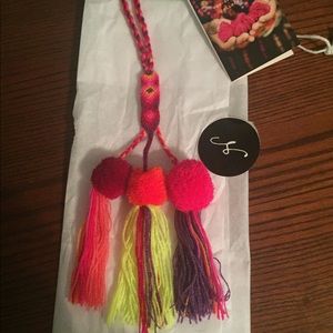 NWOT Nena & Co triple Pom